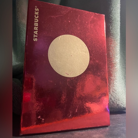 Limited Edition Starbucks x Swarovski 2016 Black Holiday Mug - Picture 3 of 4